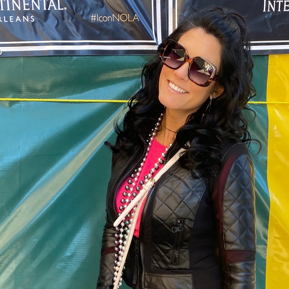 Meet your Posher, Joelle